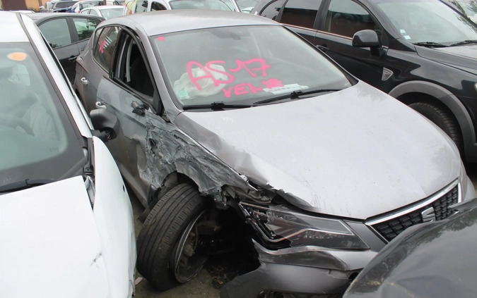 Seat Leon cena 35900 przebieg: 88306, rok produkcji 2019 z Złocieniec małe 11
